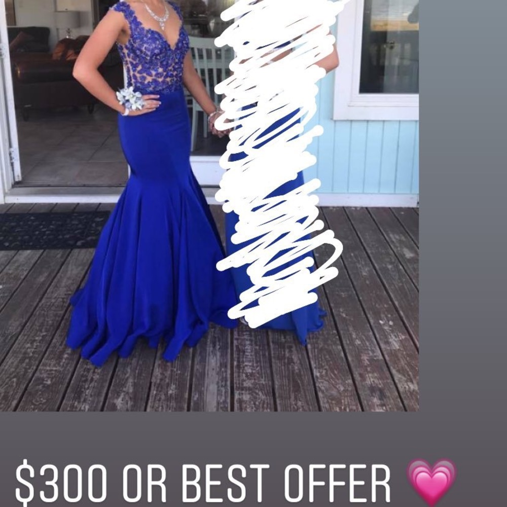 Prom Dress - Picture 4 of 4